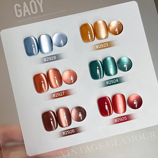 GAOY Silk Glitter Cat Eye Green gel adds vibrant shimmer and depth.