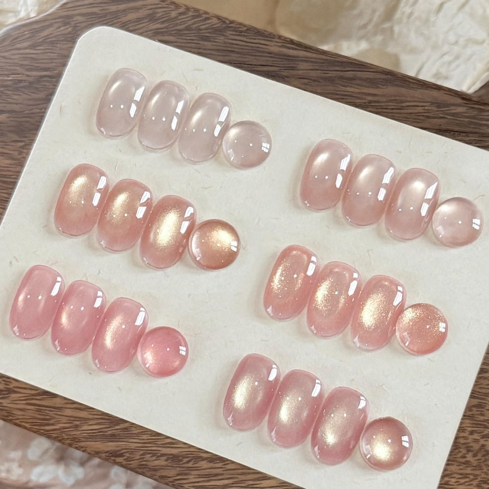 GAOY Soft Pink Cat Eye gel polish bottle with holographic shimmer.