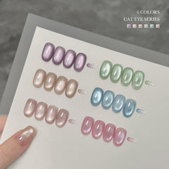 GAOY gel cure under UV LED in 60 seconds for quick dries.