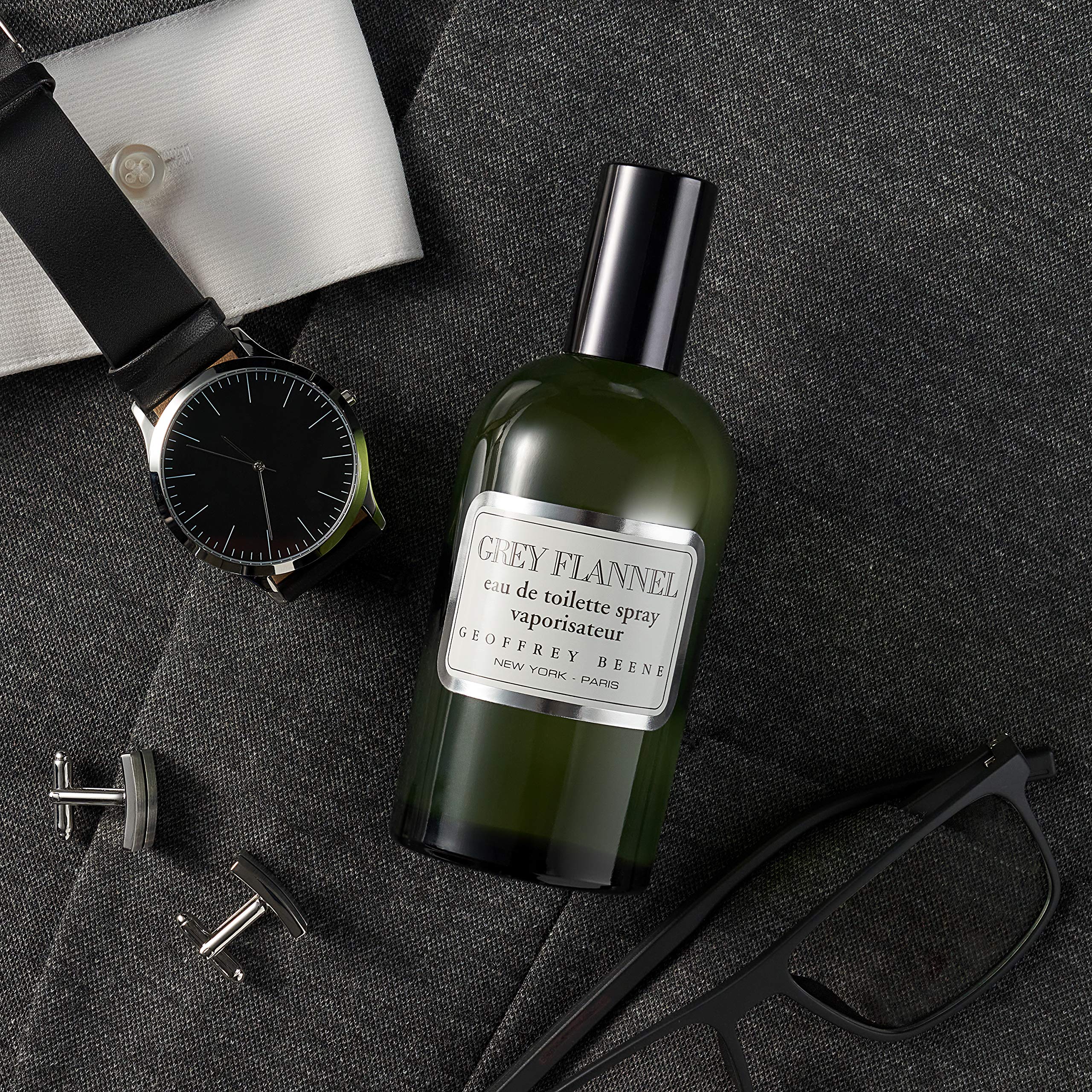 Geoffrey Beene Grey Flannel cap close-up emphasizing bottle detailing.
