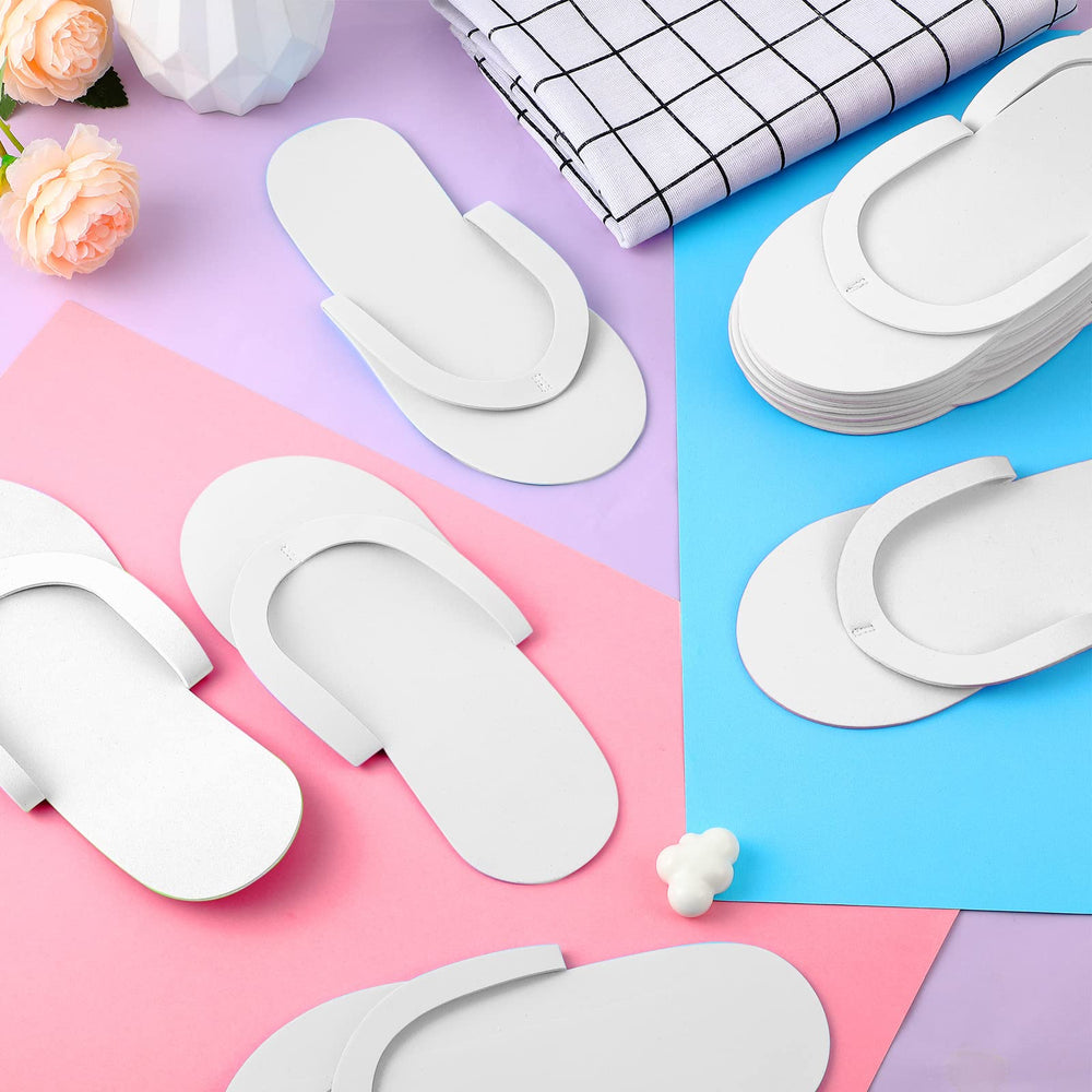 Geyoga collapsible slippers with compact design for easy travel.