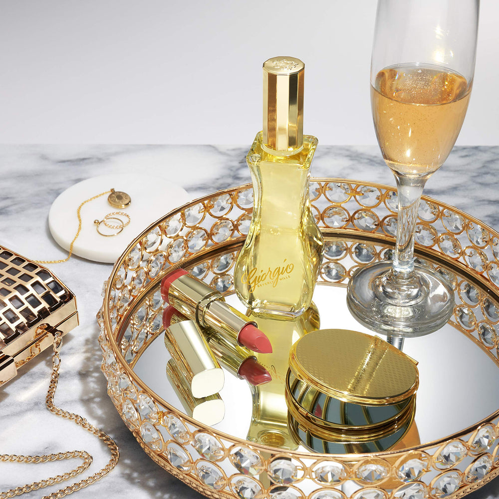 Classic feminine fragrance that pairs with evening attire for special occasions