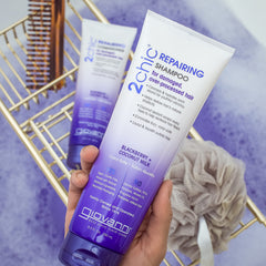 GIOVANNI 2chic damaged-hair-texture-closeup reveals glossy, healthy-looking strands