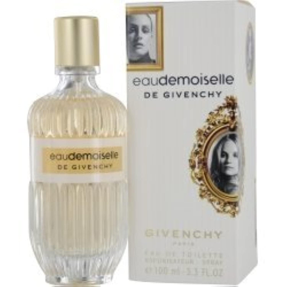 Women's Organza perfume display suggesting refined daytime wear