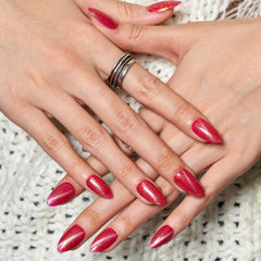 GLAMERMAID glue-on nails in stiletto-ombre finish for bold evening looks.