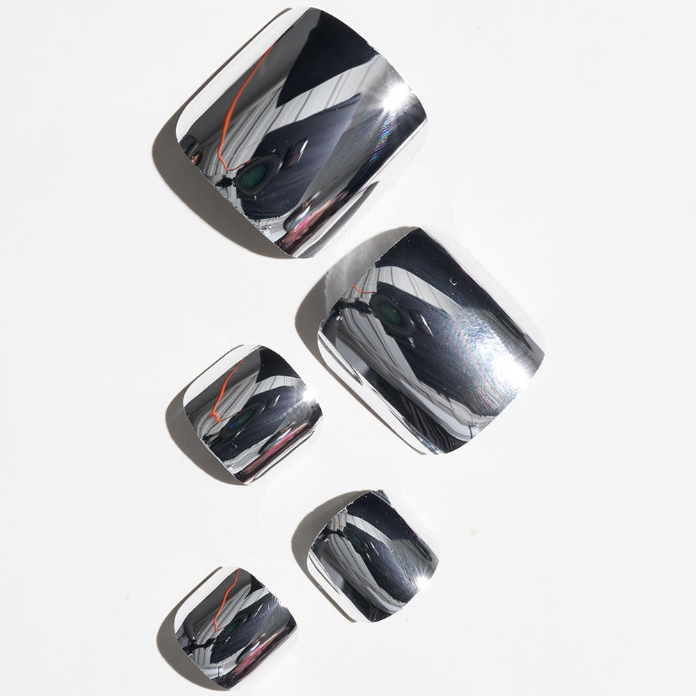 GLAMERMAID varied size toe nails pack offers a precise fit