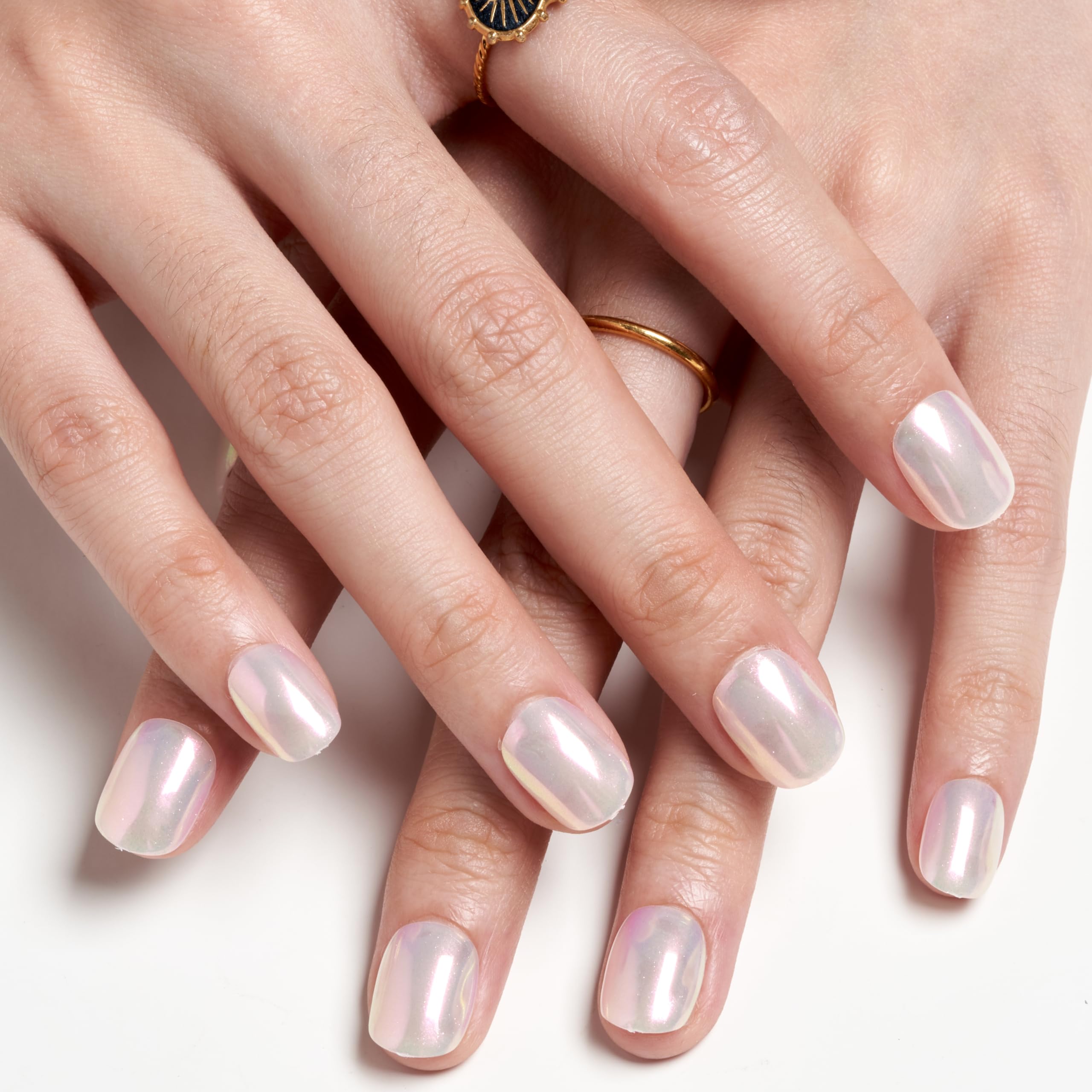 GLAMERMAID Adhesive Tabs Kit keeps nails secure with easy removal.