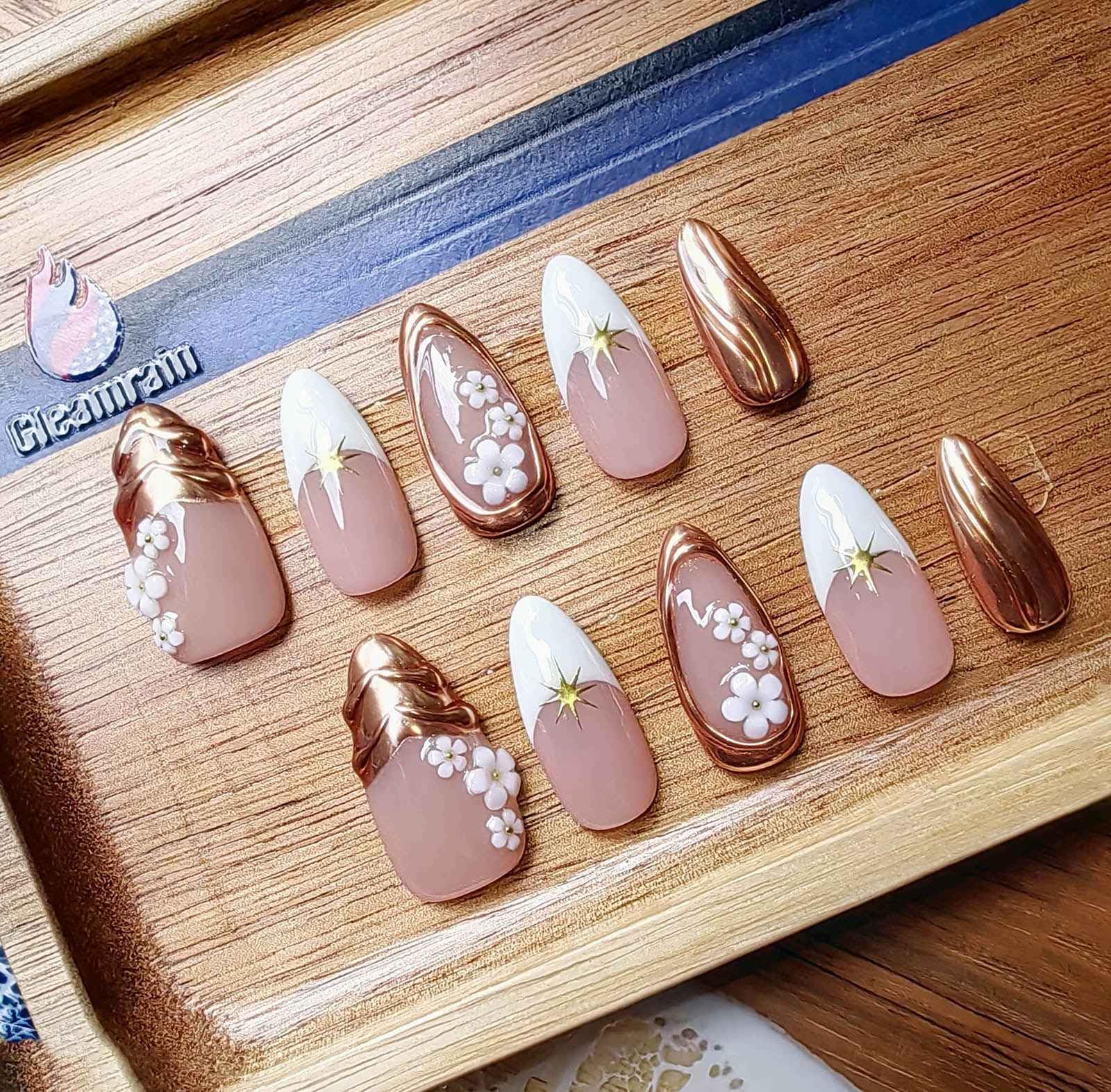 Gleamrain almond-shaped handmade nails for an elegant everyday look