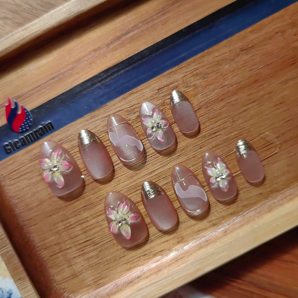 Gleamrain easy at home manicure with these nails.
