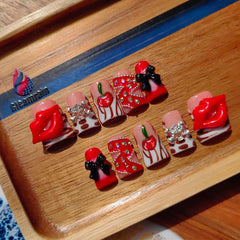 Gleamrain duck-shape nails in medium size, elegant everyday wear.