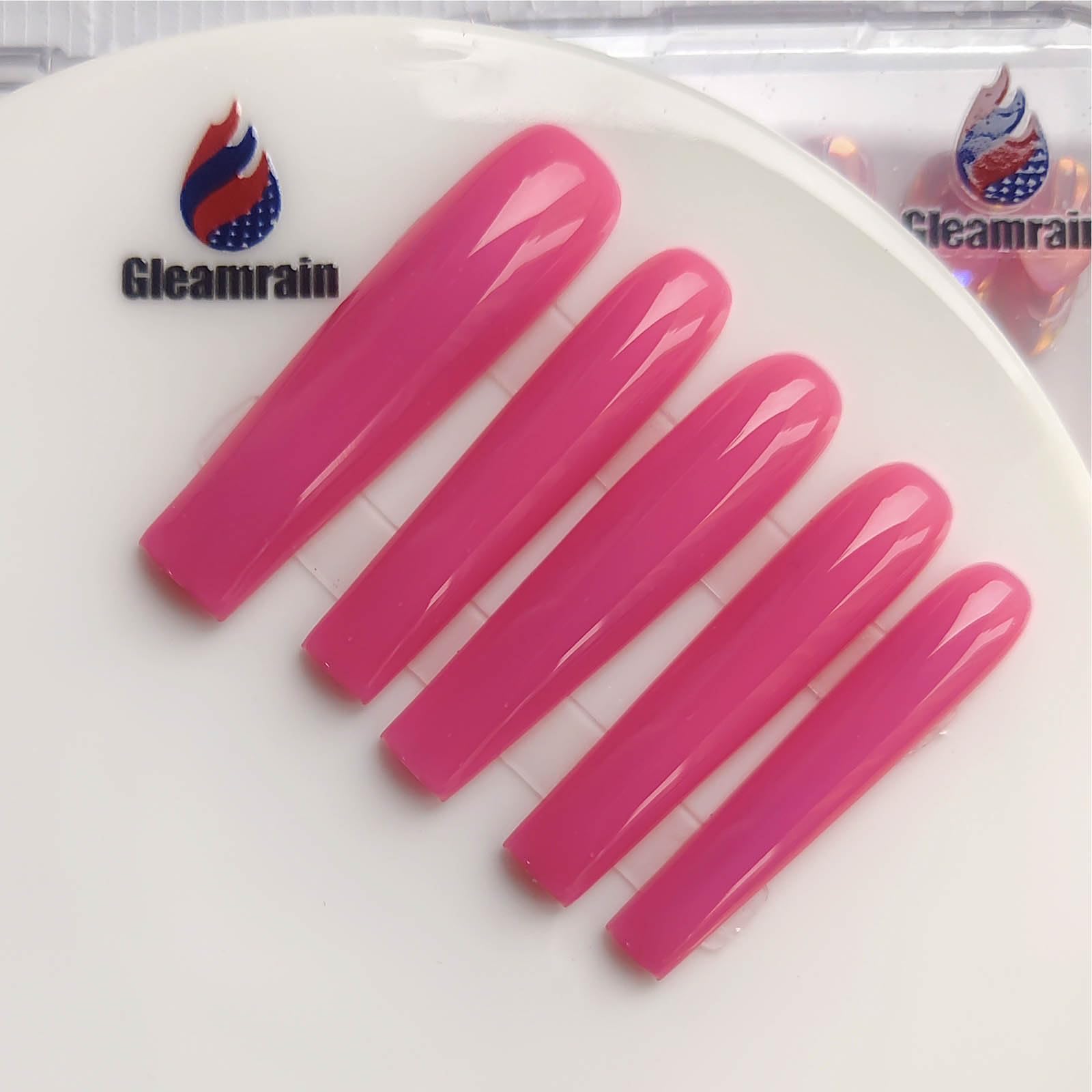 Gleamrain Xxl magenta square nails with high-gloss top coat shine.