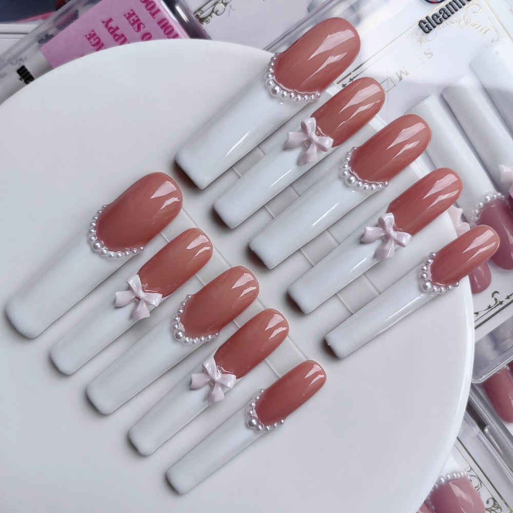 Gleamrain XXL square nails with white French tips for everyday elegance.
