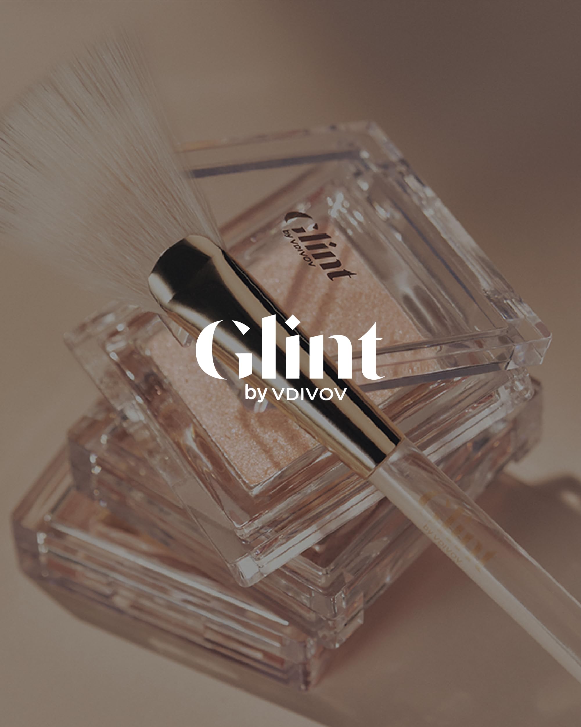 Compact Glint Dewy Highlighter Pitch Moon designed for on-the-go touch-ups.