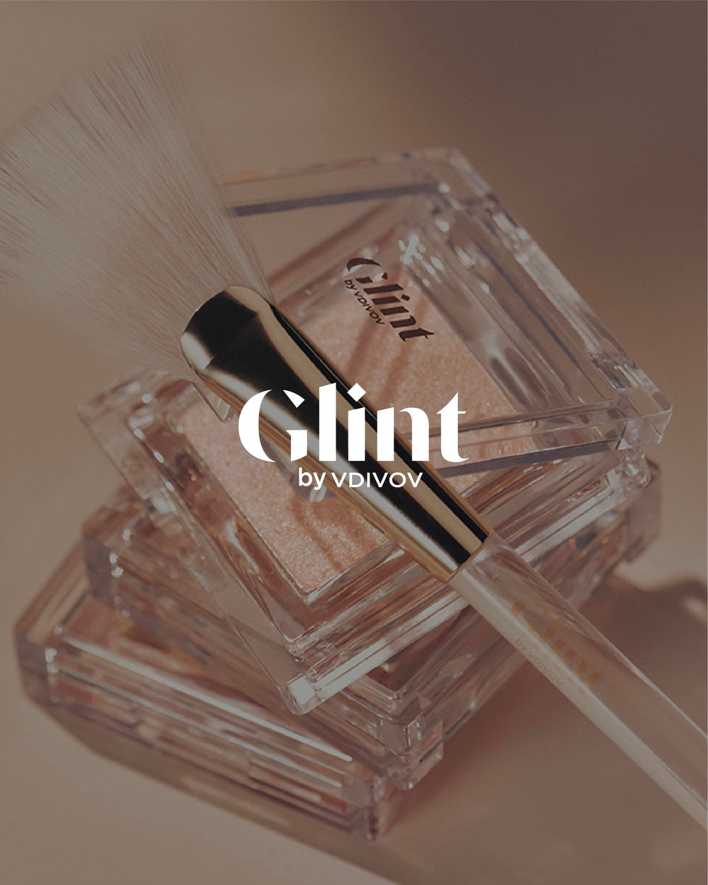 Compact Glint Dewy Highlighter Pitch Moon designed for on-the-go touch-ups.