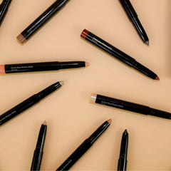 Glo Skin Beauty Shell eye look wearing 12-hour color across the lid