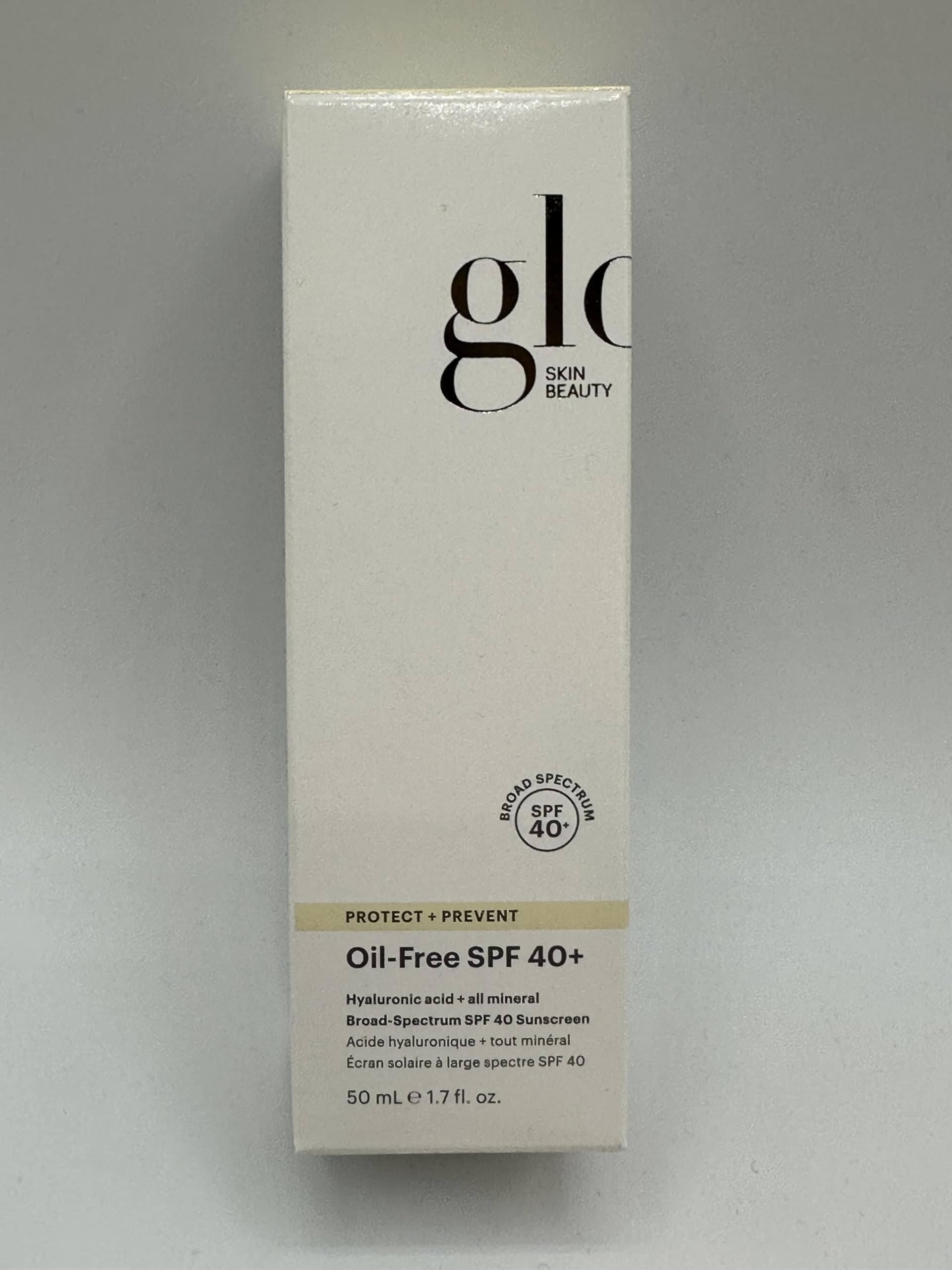 Glo Skin Beauty non comedogenic, oil-free formula nourishes without clogging pores