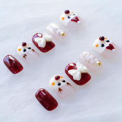 GLORS nails red and white color scheme for a classic festive look