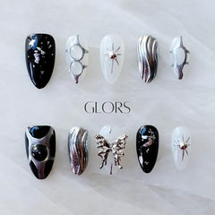 GLORS Gothic nails with chrome geometric pattern for bold styling