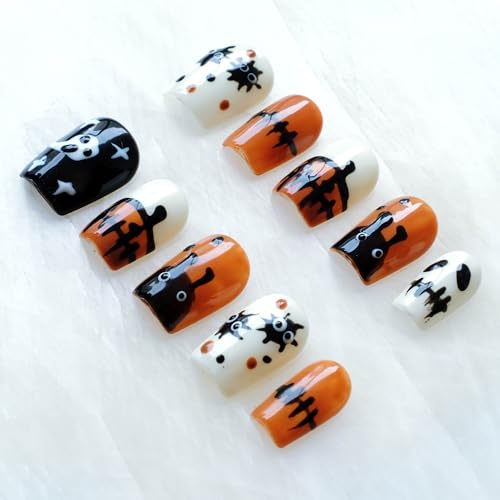 GLORS nails with star accents for bold seasonal charm