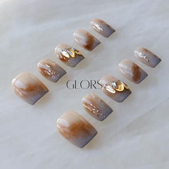 GLORS Mist Forest gradient nails with chic finish for daily wear durability