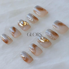 GLORS Mist Forest nails stay comfortable for long wear