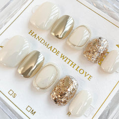 GLORS nails ready to coordinate with your outfits.
