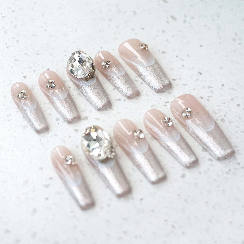 GLORS press-on nails provide a salon-quality look at home.
