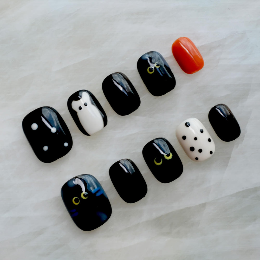GLORS Purely Handmade nails kawaii black short square with outfits for versatile styling
