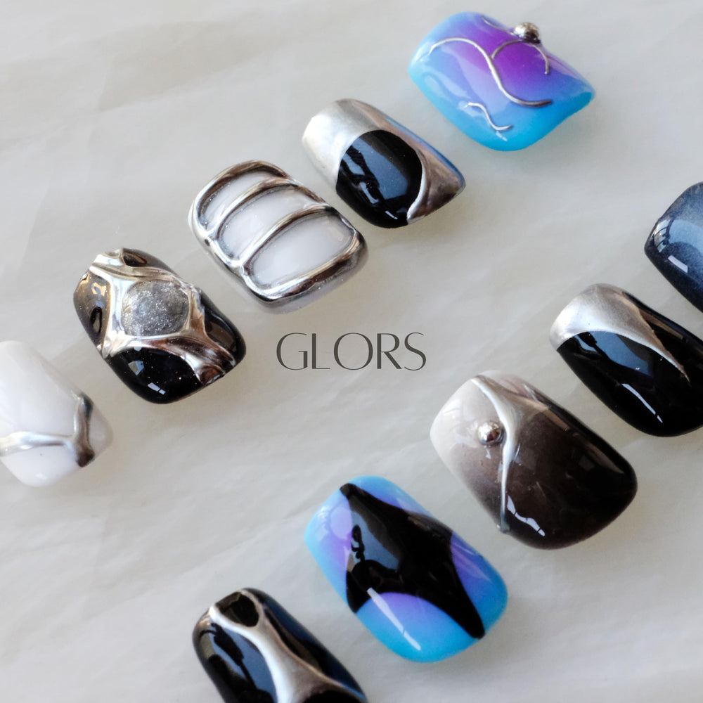 GLORS short square AI cyberpunk nails with adhesive tabs for simple application