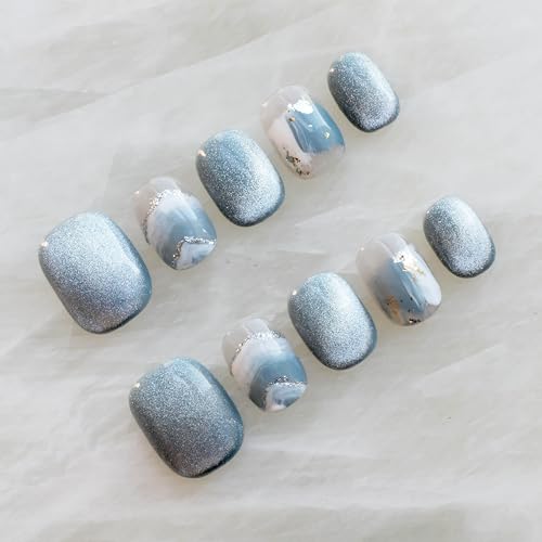 GLORS nail set on hand display showing short square shape and secure fit.