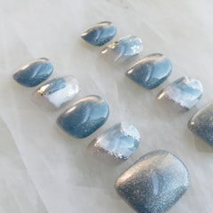GLORS short square nails for versatile everyday and party looks.