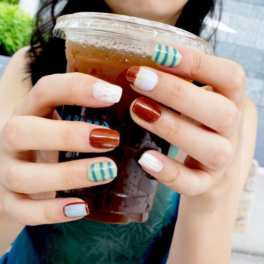 GLORS Purely Handmade Press On Nails with sparkle design for quick at-home glam.