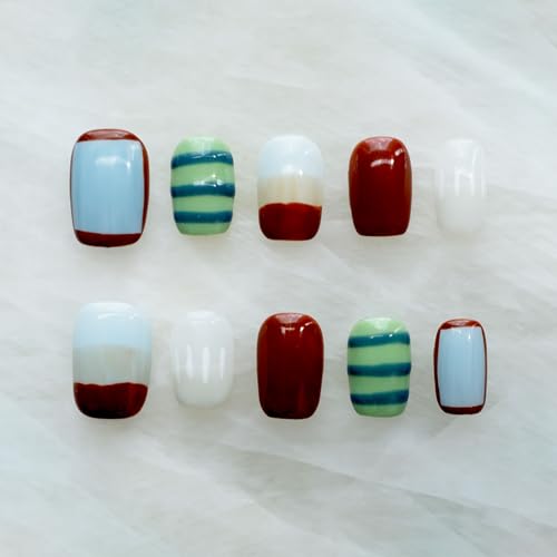 GLORS short square nails with kawaii designs for playful, on-trend looks.
