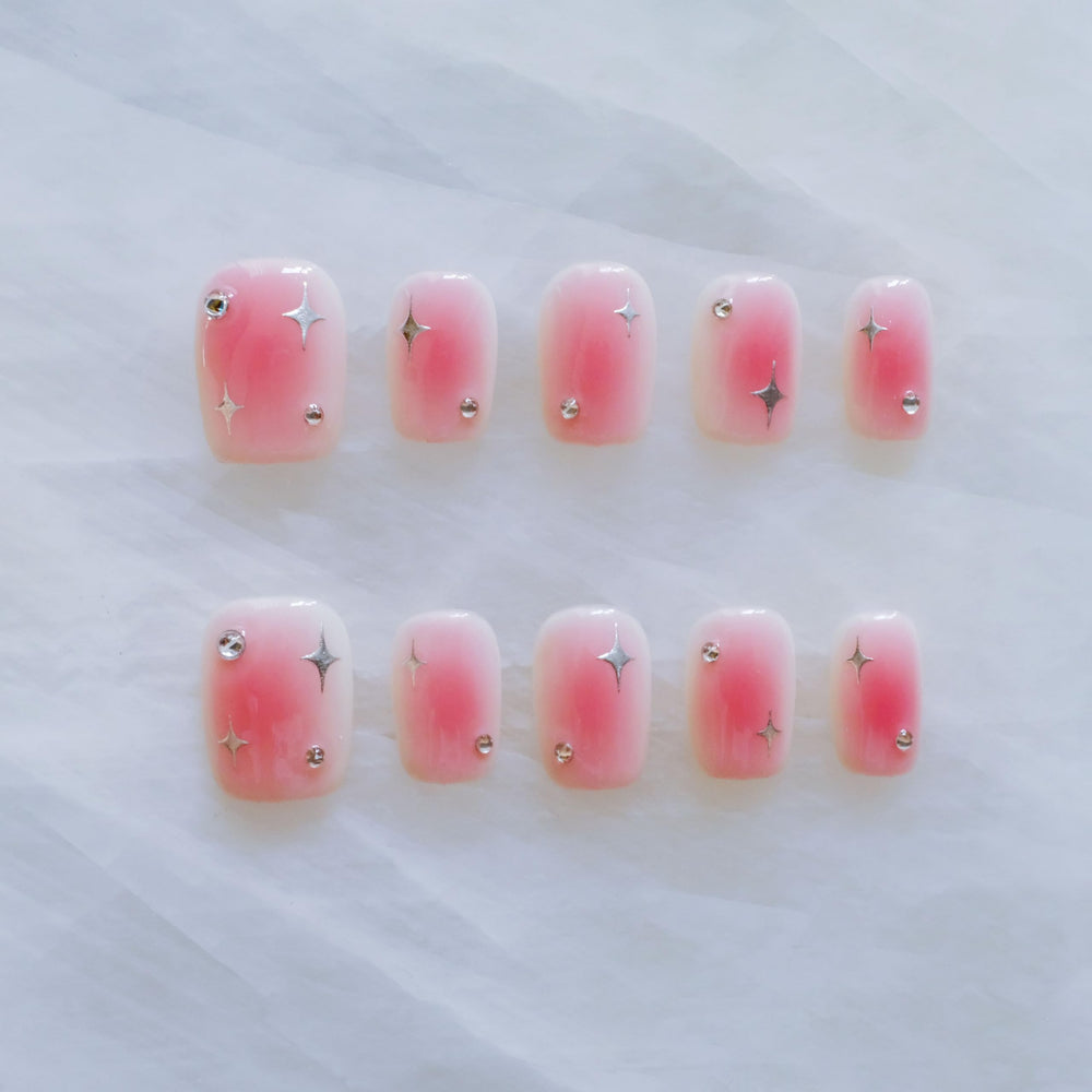 GLORS Short Square Nails in pink base for an at-home manicure.