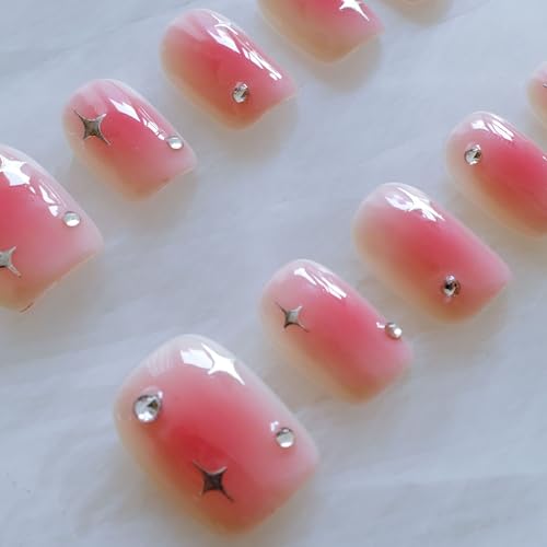 GLORS short square nails showcase rhinestones and metallic accents for glam-on-the-go.