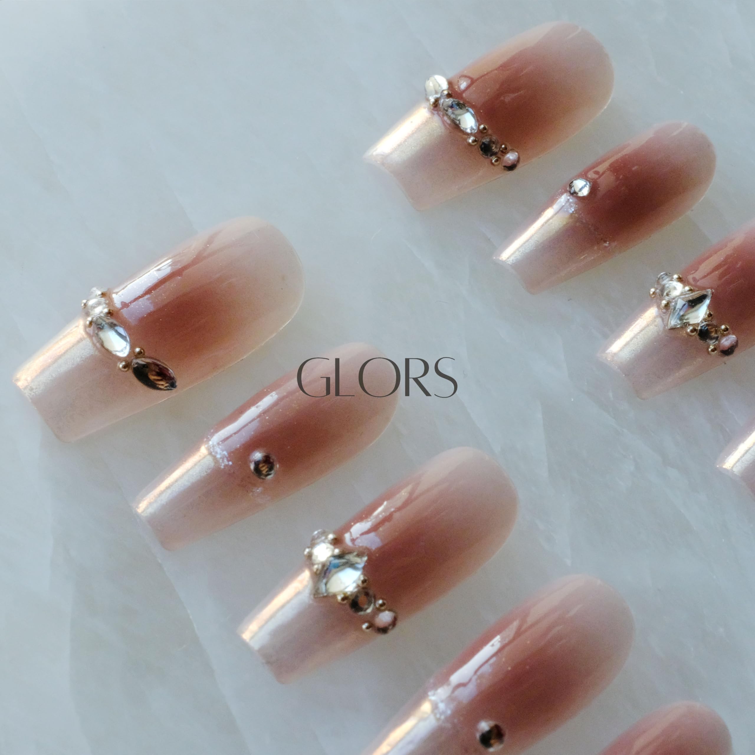 GLORS durable, glossy finish preserves natural appearance