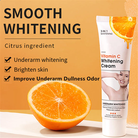 Go Ho Vitamin C cream texture close-up reveals a smooth, non-greasy finish