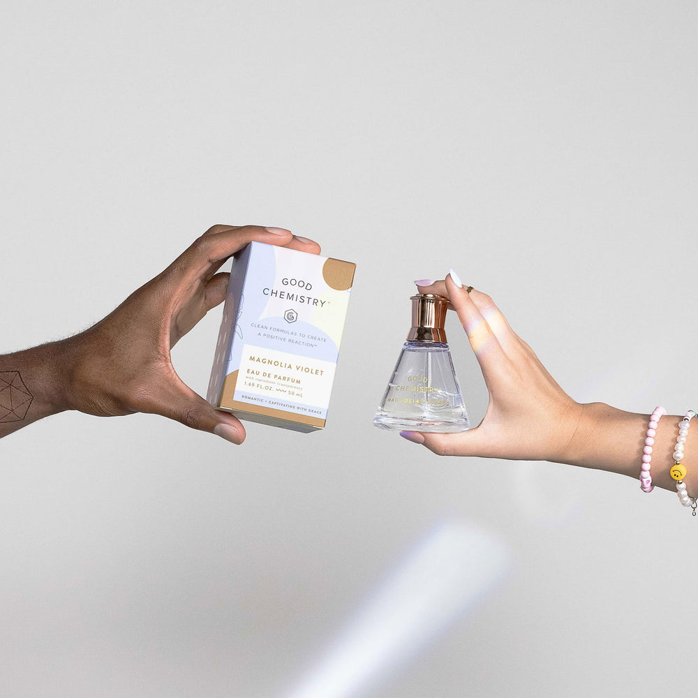 Good Chemistry Magnolia Violet floral notes hint at magnolia and peony freshness