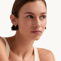 goop Beauty Nourishing Face Cream Schisandra botanicals demonstrate natural glow and even texture.