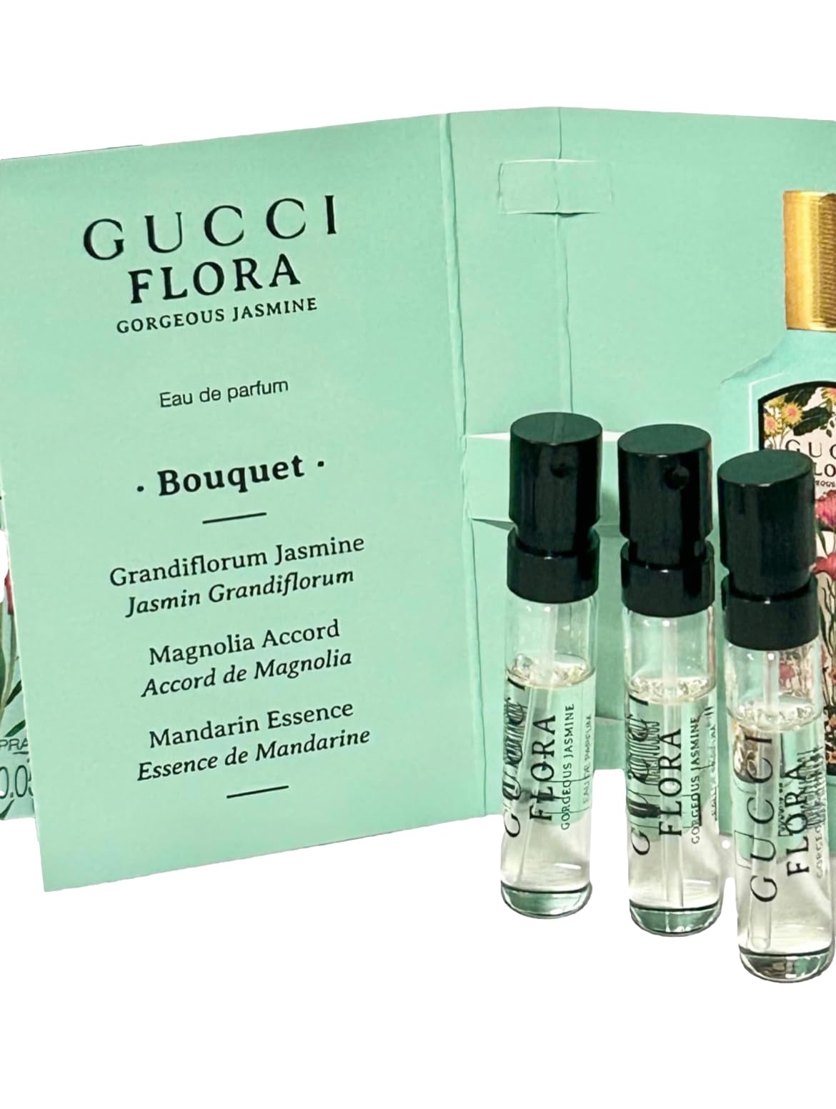 Gucci Flora Gorgeous Jasmine bottle close-up in compact size