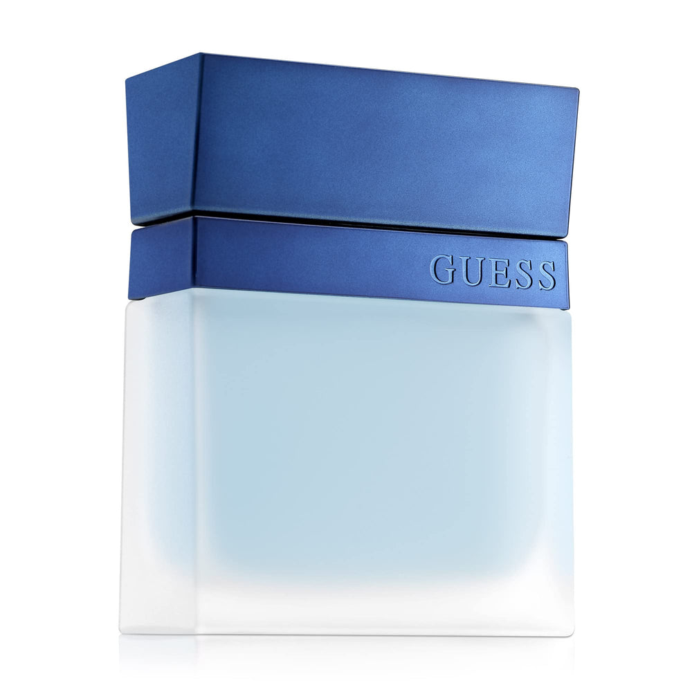 Close-up of Guess Seductive Blue top notes with pepper fusion.
