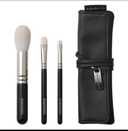 HAKUHODO basic selection 3-piece brush set overview for precise makeup application