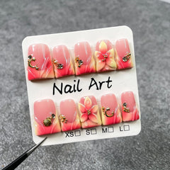Handmade Nails moon-shell design adds refined glow and elegance.