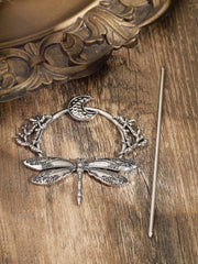 HAQUIL Dragonfly Moon Hairpin worn in hair adds vintage charm.