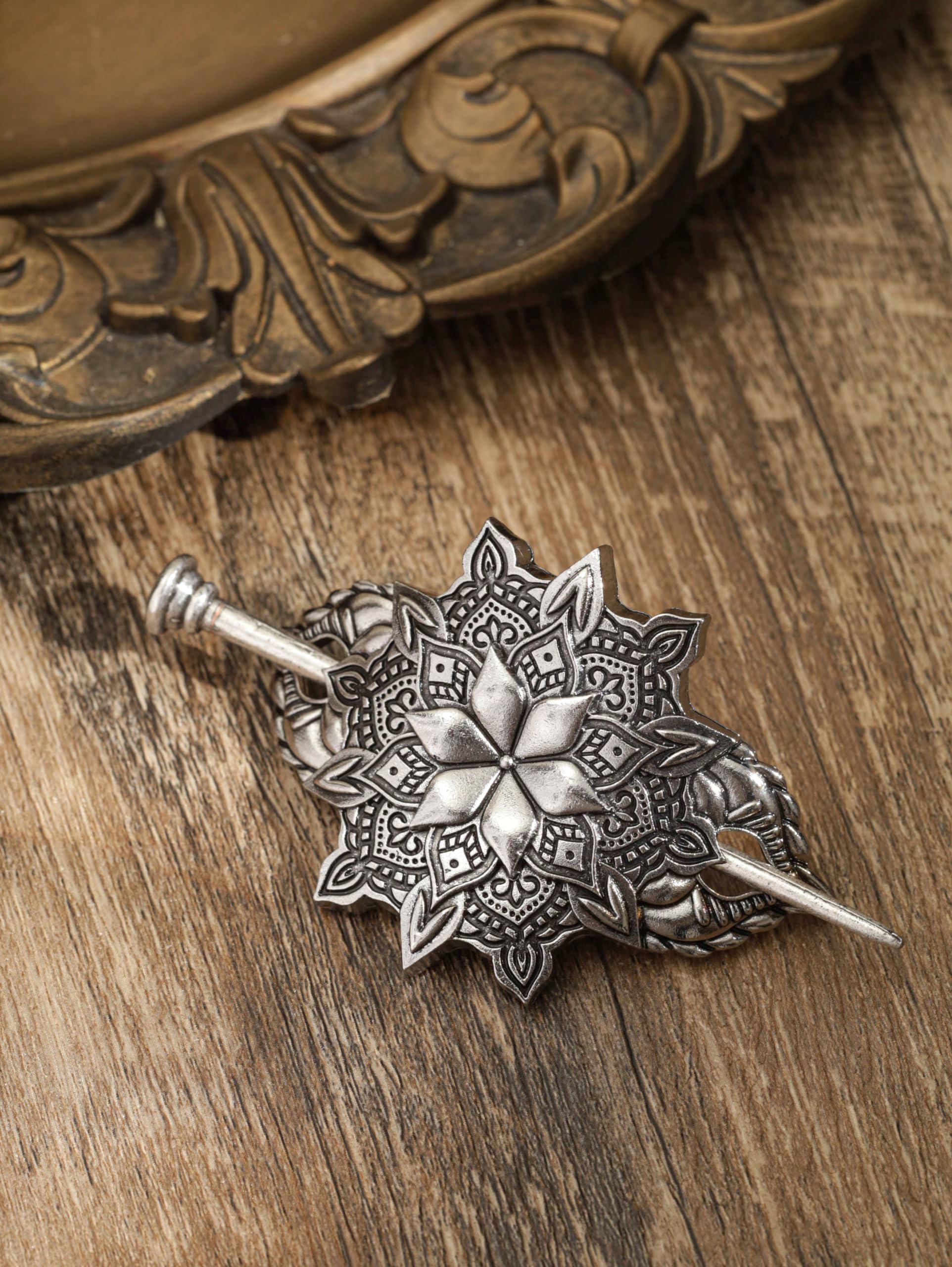 HAQUIL Mandala hairpin made from nickel-free alloy for everyday wear