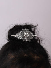 HAQUIL silver vintage hairpin as a thoughtful gift idea