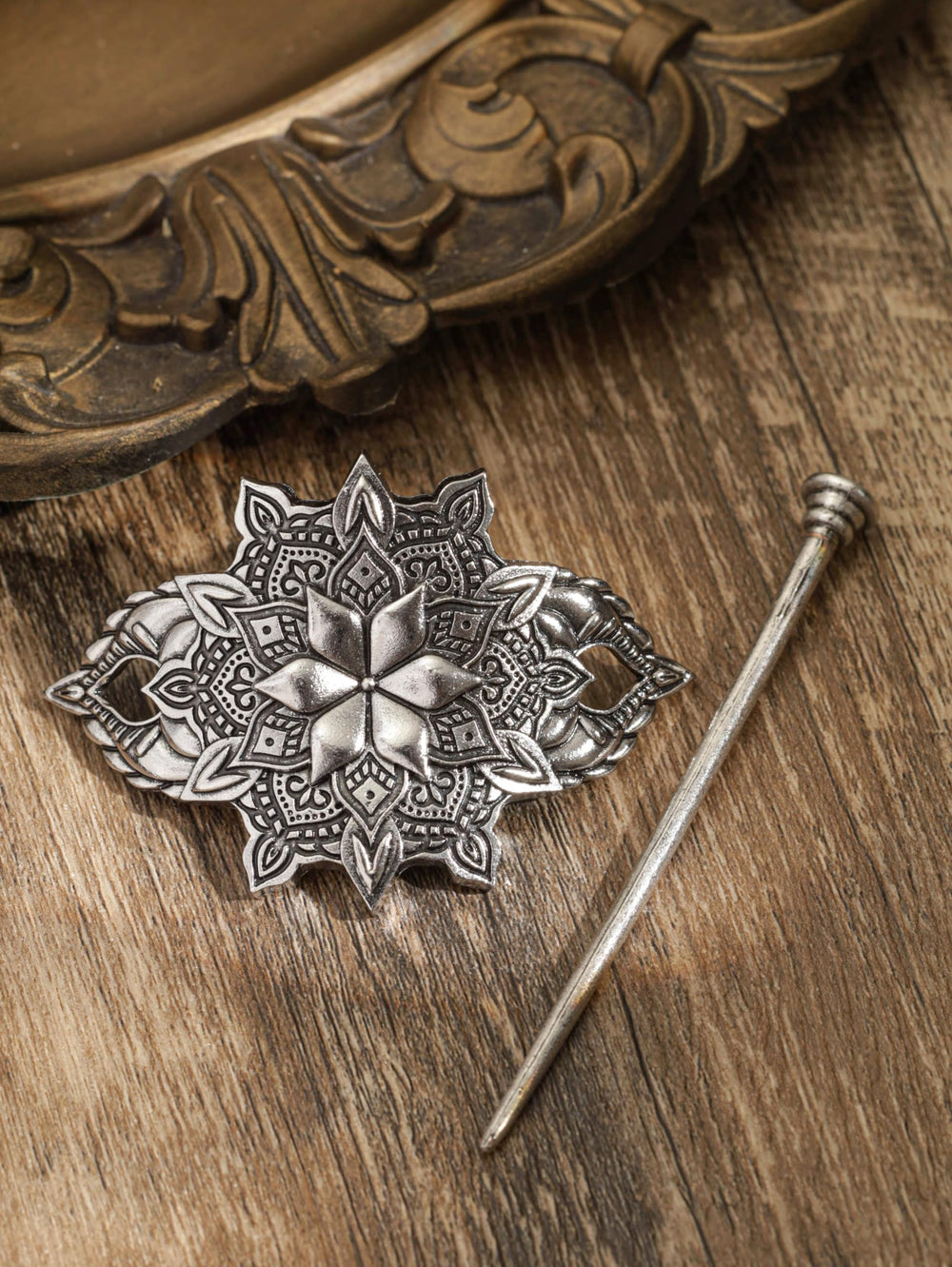HAQUIL vintage silver hair barrette close-up showing metal finish detail