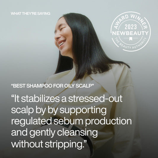 Harklinikken Stabilizing Scalp Shampoo lather demonstrates cleansing action balancing scalp oil.