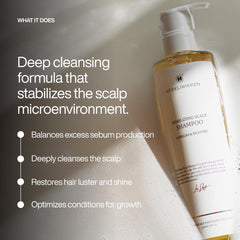 Harklinikken Stabilizing Scalp Shampoo scalp-application shows targeted cleansing for the scalp.