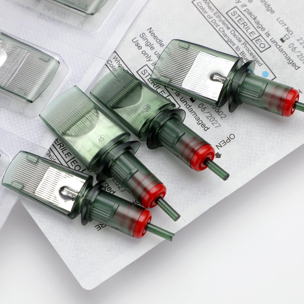 HAWINK 27RM green tip body increases visibility during tattooing.